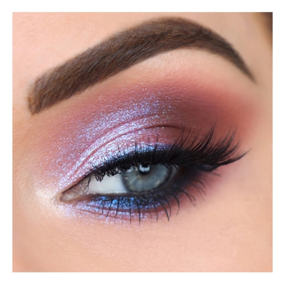 What's Up Beauty Geodes pallet - Picture 1 of 5